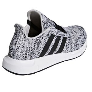 Adidas Gray and Black Woman’s Sneaker